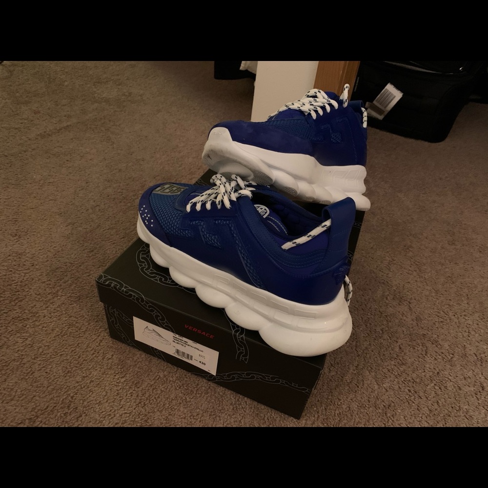 Size 43 Versace “chain reactions” worn once